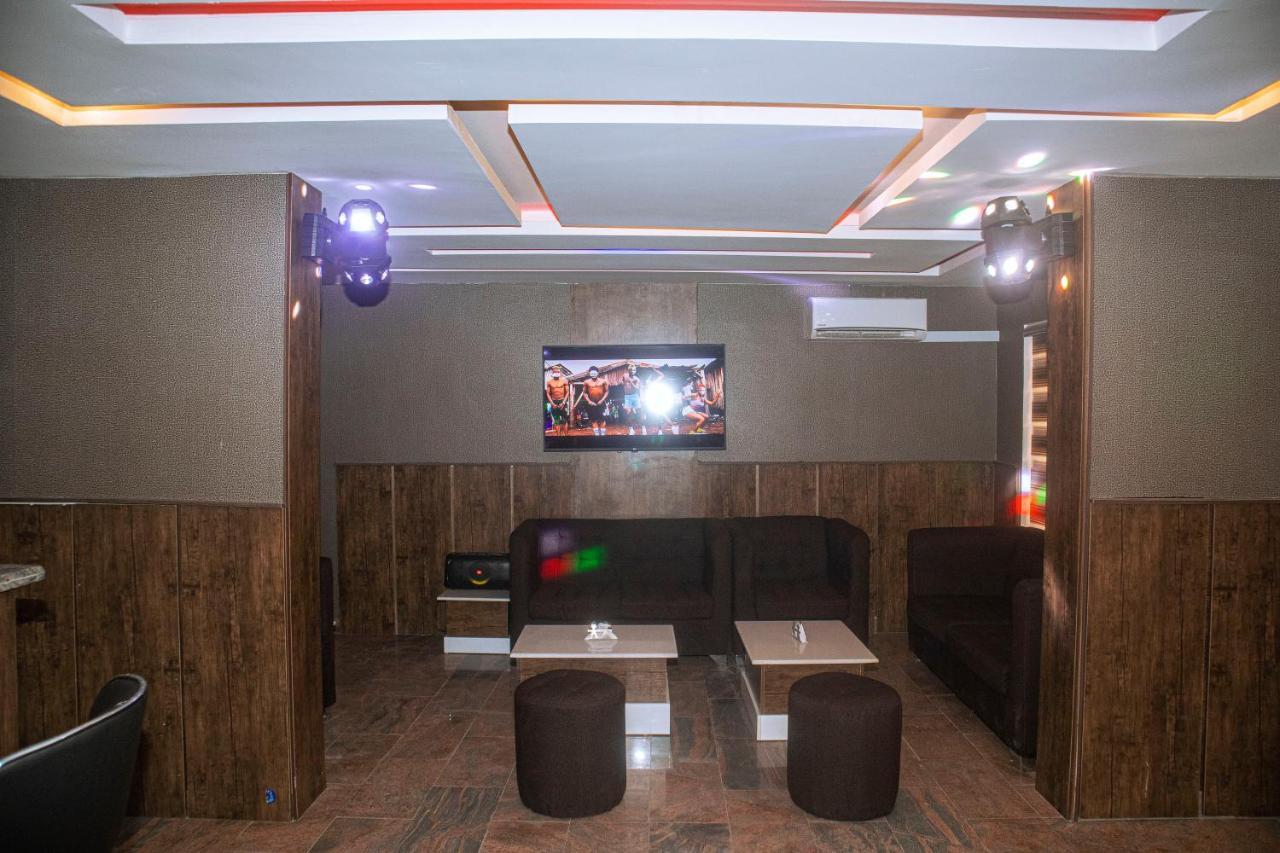 Presken Hotels @Fajodd-4 Ikeja Exterior foto